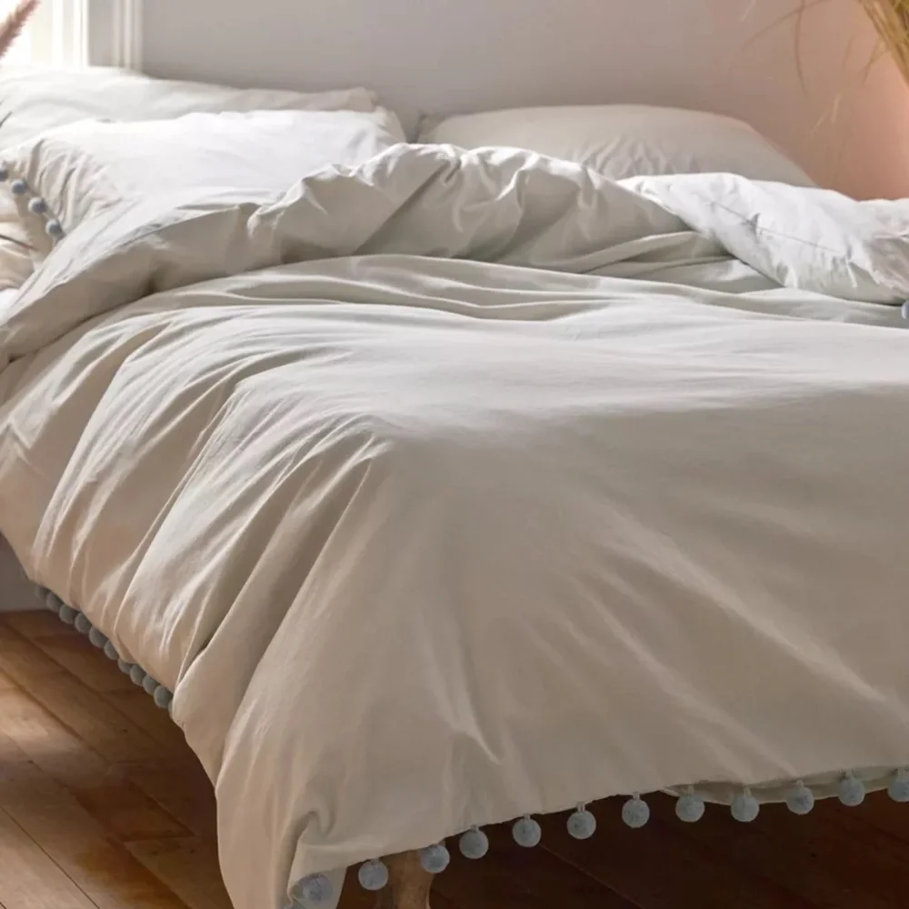 NWOT Urban Outfitters UO Nimmo Pompom Twin Duvet Cover Z381-5